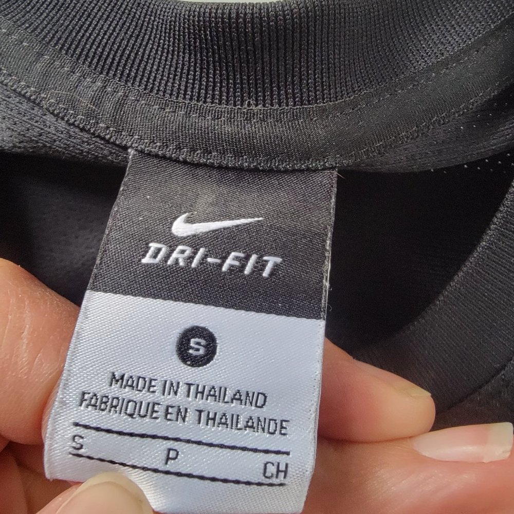Sports ware - Picture 3 of 3
